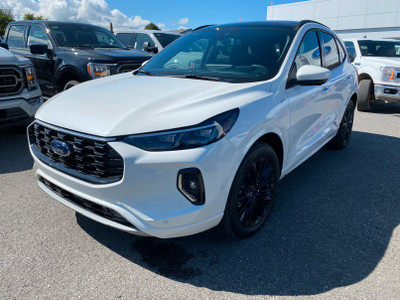 2023 Ford Escape ST Line Elite Hybride 4 RM