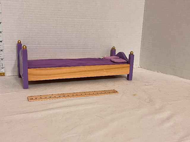 Bed 12" KidKraft Dollhouse  Replacement Wood Furniture in Toys & Games in City of Toronto - Image 3