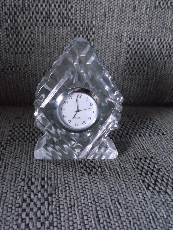 VINTAGE Crystal Coaster Set / Sweet Animal Dish/ Small Clock in Arts & Collectibles in Bridgewater - Image 4
