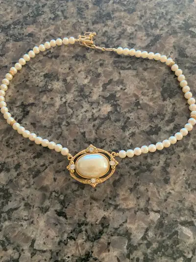 Costume jewelry different pieces. Please describe piece your interested in. All in great condition....