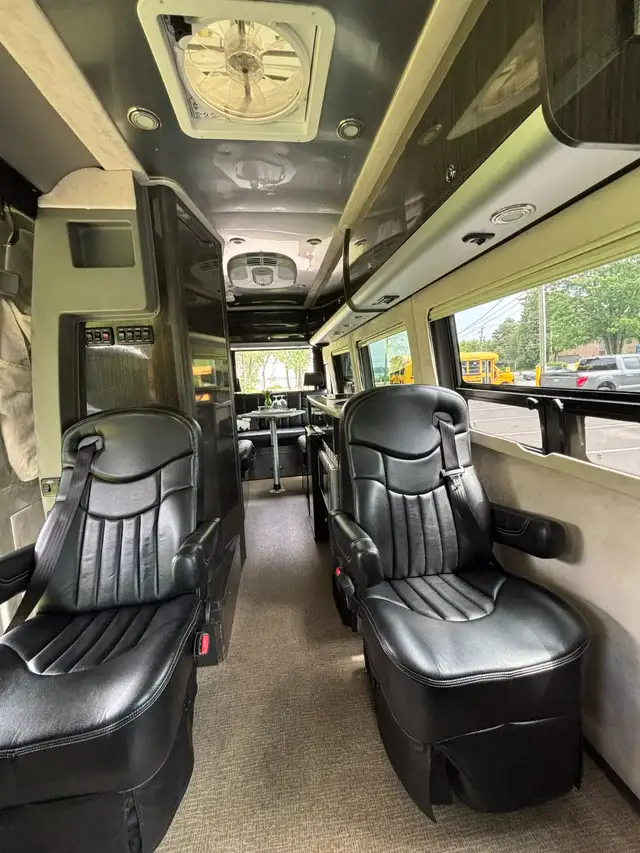 2014 Airstream Interstate 3500 EXT – 25 ft – Impeccable Shape – in RVs & Motorhomes in City of Montréal - Image 8