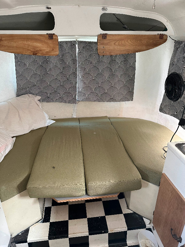 1974 Boler refurbished. Cute and cozy. $16,500 604-867-9303 in Classic Cars in Hope / Kent - Image 4