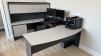 Computer desk with lots of drawers and storage space