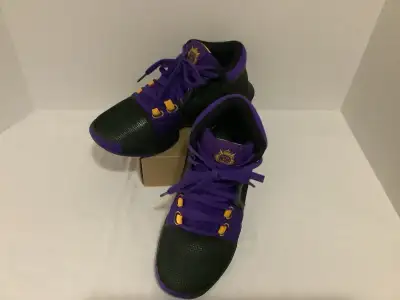 Nike Basketball LeBron Witness VIII shoes, View more
