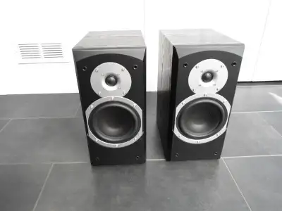 Quest QB6 Bookshelf Speakers, View more