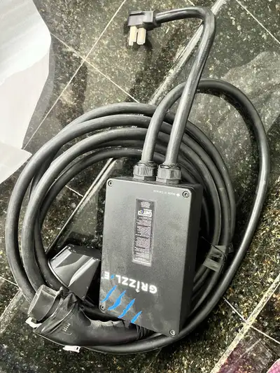Grizzl-E level2 EV Charger, 240V Never used, bought charger but canceled the car purchase. Model GR1...