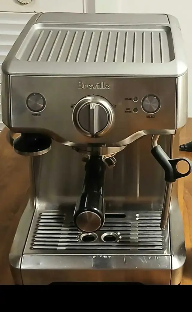 Duo-Temp Pro Commercial Coffee Machine in Coffee Makers in City of Toronto - Image 2