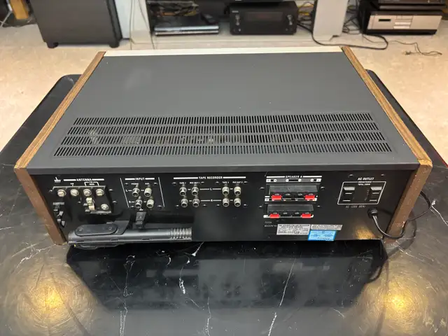 Vintage 70’s Sony Stereo Receiver in Stereo Systems & Home Theatre in Kitchener / Waterloo - Image 5