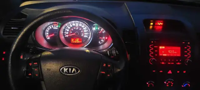 2012 Kia Sorento Automatic, 7-Passenger AWD605485941854064646