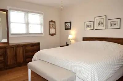 Master Bedroom for Rent in a Clean, Quiet Home
