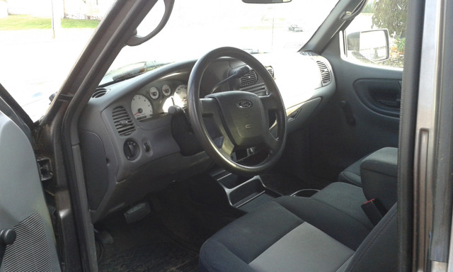 2011 Ford Ranger 4.0 L 4x2 Sport with cap and trailer hitch in Cars & Trucks in Owen Sound - Image 3