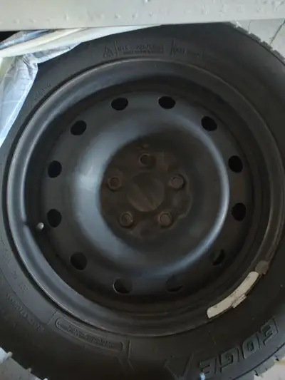 Price: $425 Selling my set of four (4) Motomaster Winter Tires, already mounted and balanced on stan...