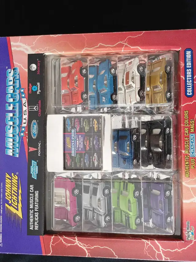 Johnny Lightning Muscle Car Set in Toys & Games in Barrie - Image 2