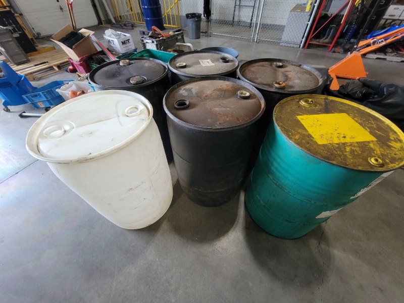 Plastic barrels Free Stuff London Kijiji