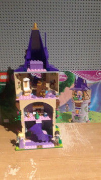 Lego Disnet 41054 Rapunzel's Creativity Tower