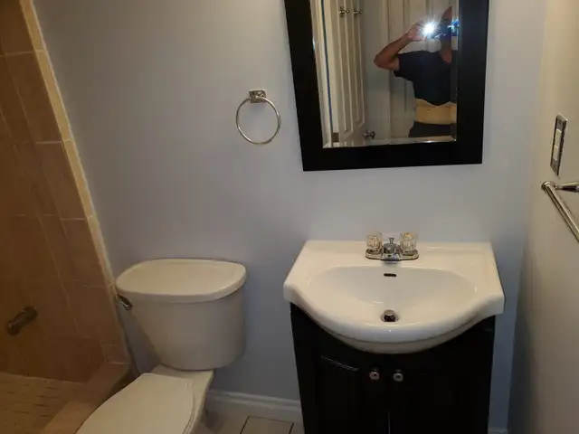 Room for rent near York University - FEMALE ONLY in Room Rentals & Roommates in City of Toronto - Image 11