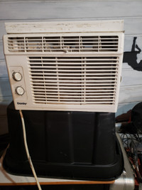 Small air conditioner 5200 btu.