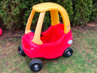 Little Tikes Cozy Coupe red car