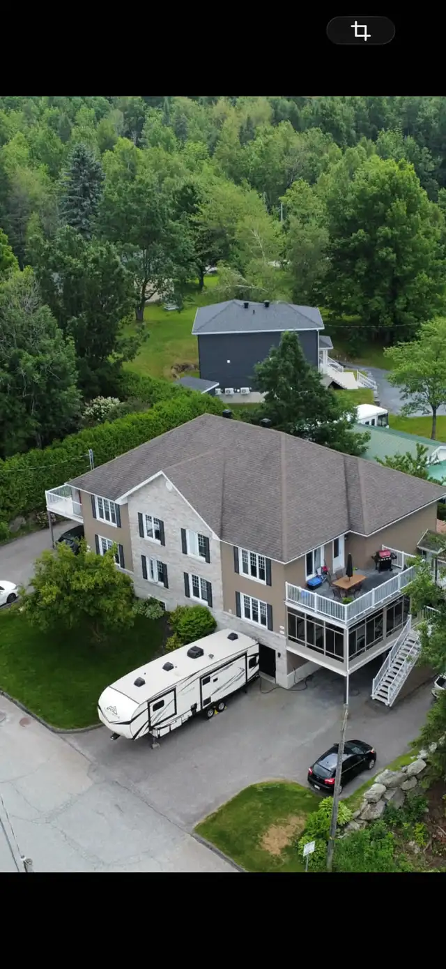 Grand 41/2 près du CHUS