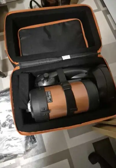 Selling a Celestron Nexstar 6se telescope. Comes with the tripod stand and case. See photos for desc...