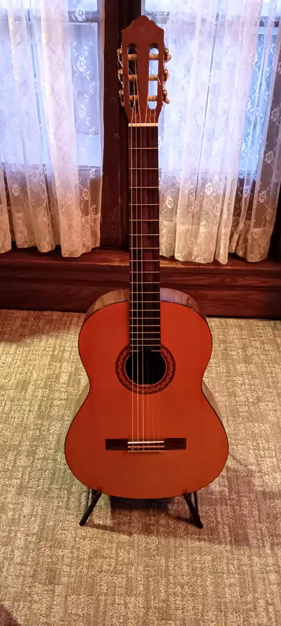 Yamaha C40 Classical Guitar, View more