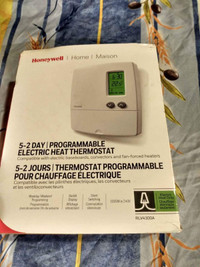 Programmable electric heat thermostat