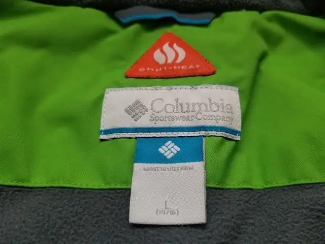 Columbia Hooded Winter Jacket (Youth) in Kids & Youth in Bedford - Image 5