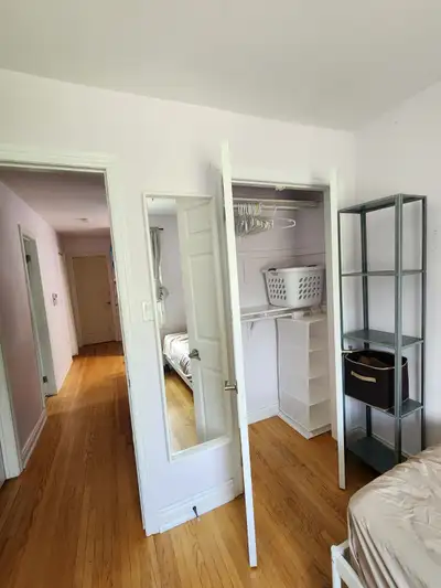 Private rooms available immediately