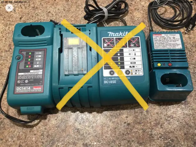 Lot of battery tool chargers:YardWorks, Milwaukee & Makita.63871131923457122