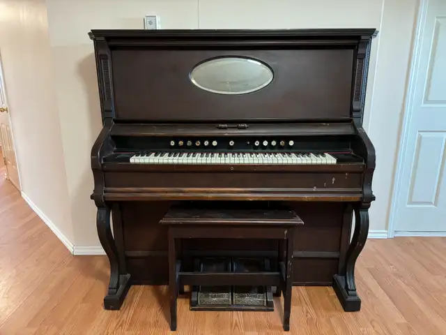 Doherty Organ in Pianos & Keyboards in Edmonton - Image 3