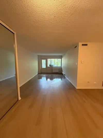 Condo 41/2 TOUT INCLUS!! Et RÉNOVÉ comme neuf