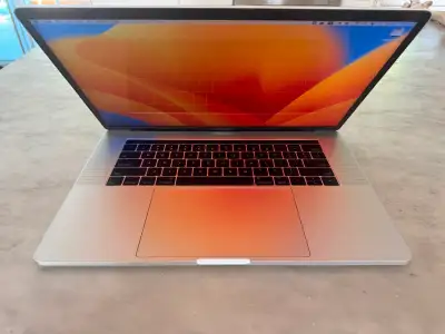 macbook pro 2017 in Laptops in Canada | Kijiji Marketplaces