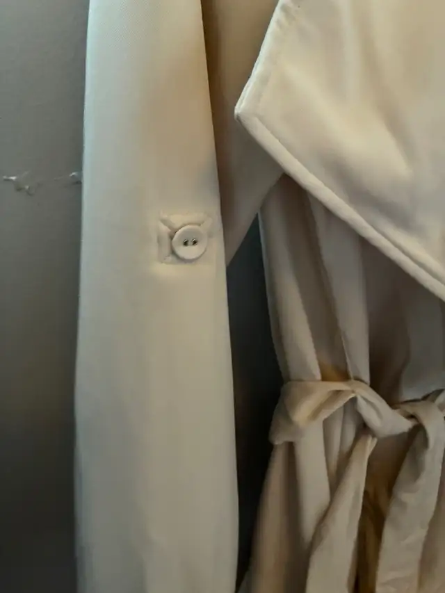 Ladies coat in Women's - Tops & Outerwear in Kitchener / Waterloo - Image 5