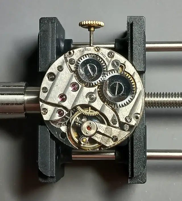 Montre de Poche Pendentif Suisse // Swiss Pendant Pocket Watch in Jewellery & Watches in City of Montréal - Image 7