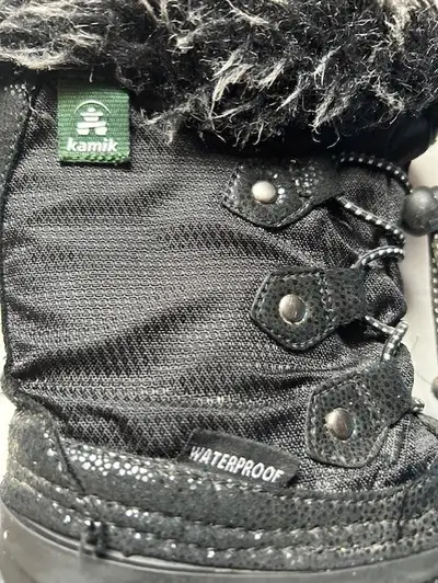 Bottes d' hiver pour enfants., View more