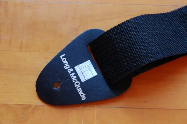LONG & MCQUADE BLACK GUITAR STRAP,  5 CM WIDE X 145 CM LONG MINT in Amps & Pedals in Gatineau - Image 3