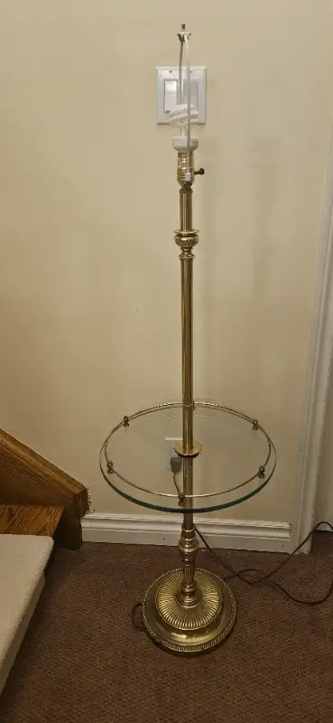 MID-CENTURY MODERN STIFFLE FLOOR LAMP in Indoor Lighting & Fans in City of Toronto - Image 8