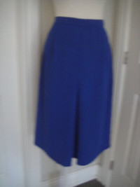 1970's to 80's Vintage skirt Women Blue Skirt, Size 8 Waist 27"