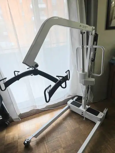 Drive Hoyer Patient Lift, with sling– Excellent Condition, View more
