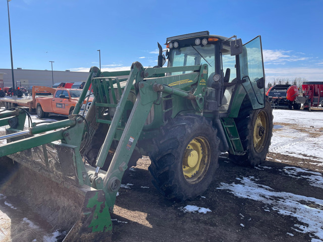John Deere 7330 premium  in Farming Equipment in Brandon