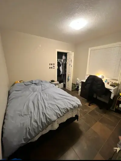 Looking for a sublet from May 1 - Sept 1 Located 10 min bus ride from Western campus and 15 min from...