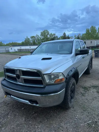 Selling because no longer need, wife stays at home with newborn Has had replaced in past 2 years Sus...