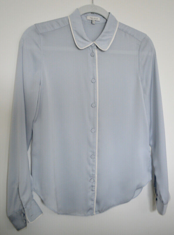 Women's Aritzia Talula Blouse/Shirt/Top Size Small BRAND NEW in Women's - Tops & Outerwear in City of Toronto