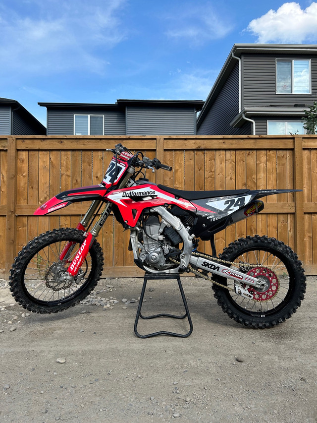 Honda CRF450R for sale in Dirt Bikes & Motocross in Calgary