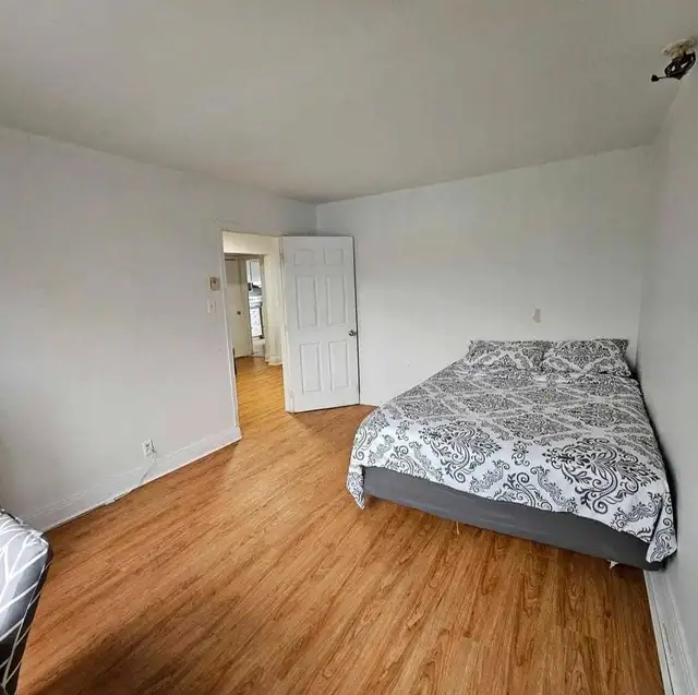 ROOM RENTALS/FURNISHED BEDROOMS FOR RENT/CHAMBRE MEUBLÉE A LOUER62864754873347123