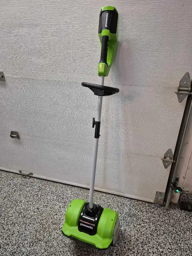 Pelle Electrique Greenworks 12 pouces in Lawnmowers & Leaf Blowers in Laval / North Shore - Image 2