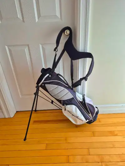 Tommy Armour Small Golf Bag. Great Condition , View more