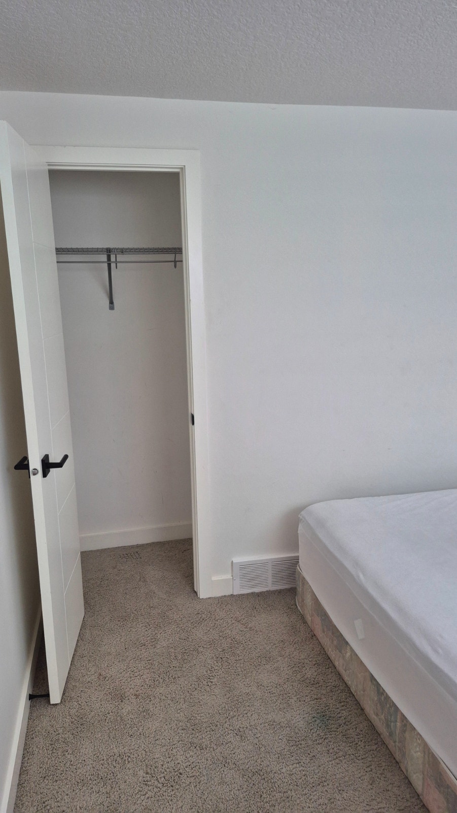 Basement in Townhouse for rent in Silverado 2