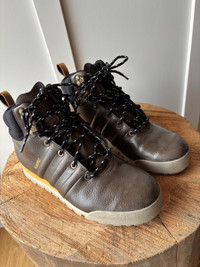 Adidas New Hiking Boots sz8 1/2