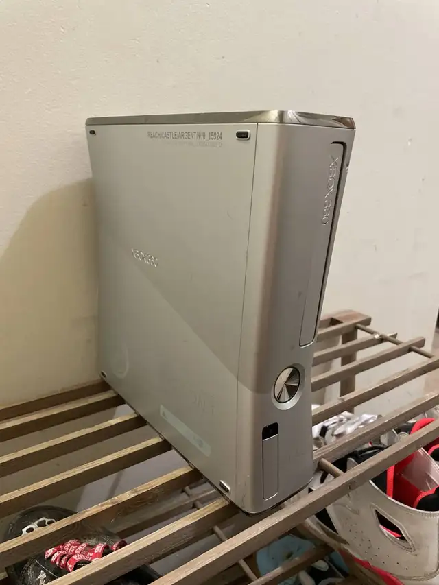 Xbox 360 Halo edition62865711372545121